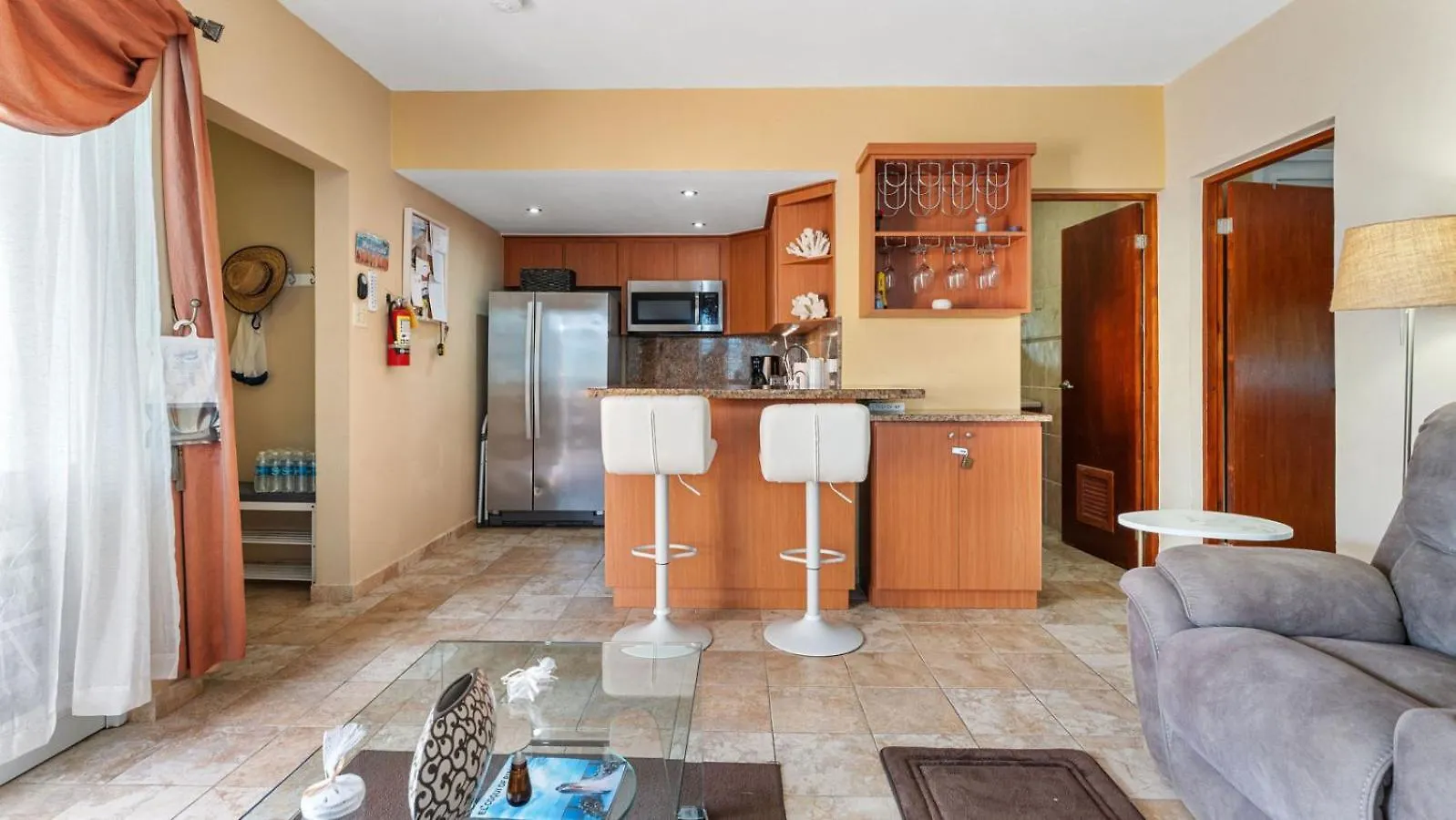 Beachfront Getaway At Ocean View Castle Condo Aguada Portoryko