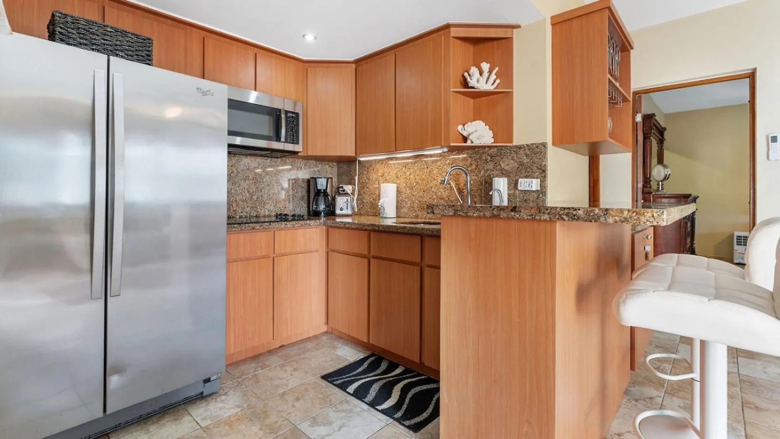 Beachfront Getaway At Ocean View Castle Condo 阿瓜达
