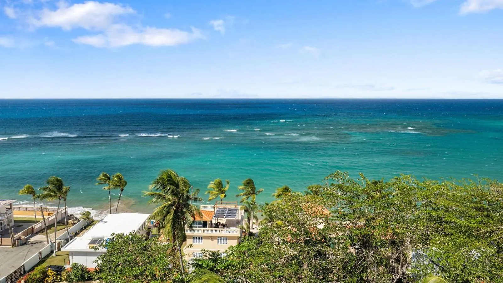 Beachfront Getaway At Ocean View Castle Condo 阿瓜达 波多黎各