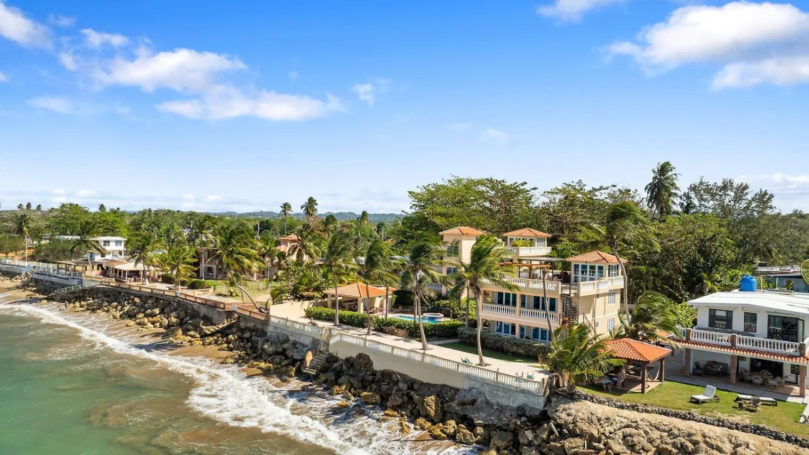公寓 Beachfront Getaway At Ocean View Castle Condo 阿瓜达 波多黎各